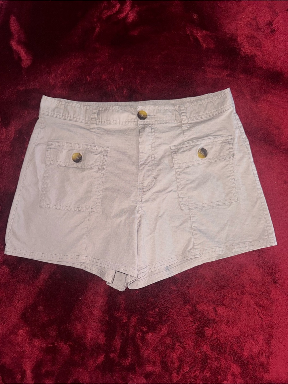 Vuori Women's Shorts Organic Cotton Blend Button Pockets Beige Size L